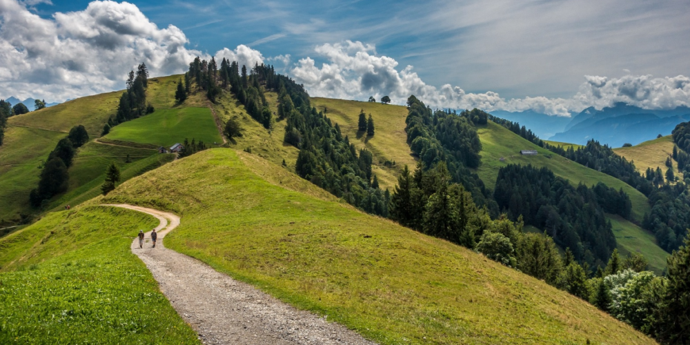06022024_Thru Hiking_Titel